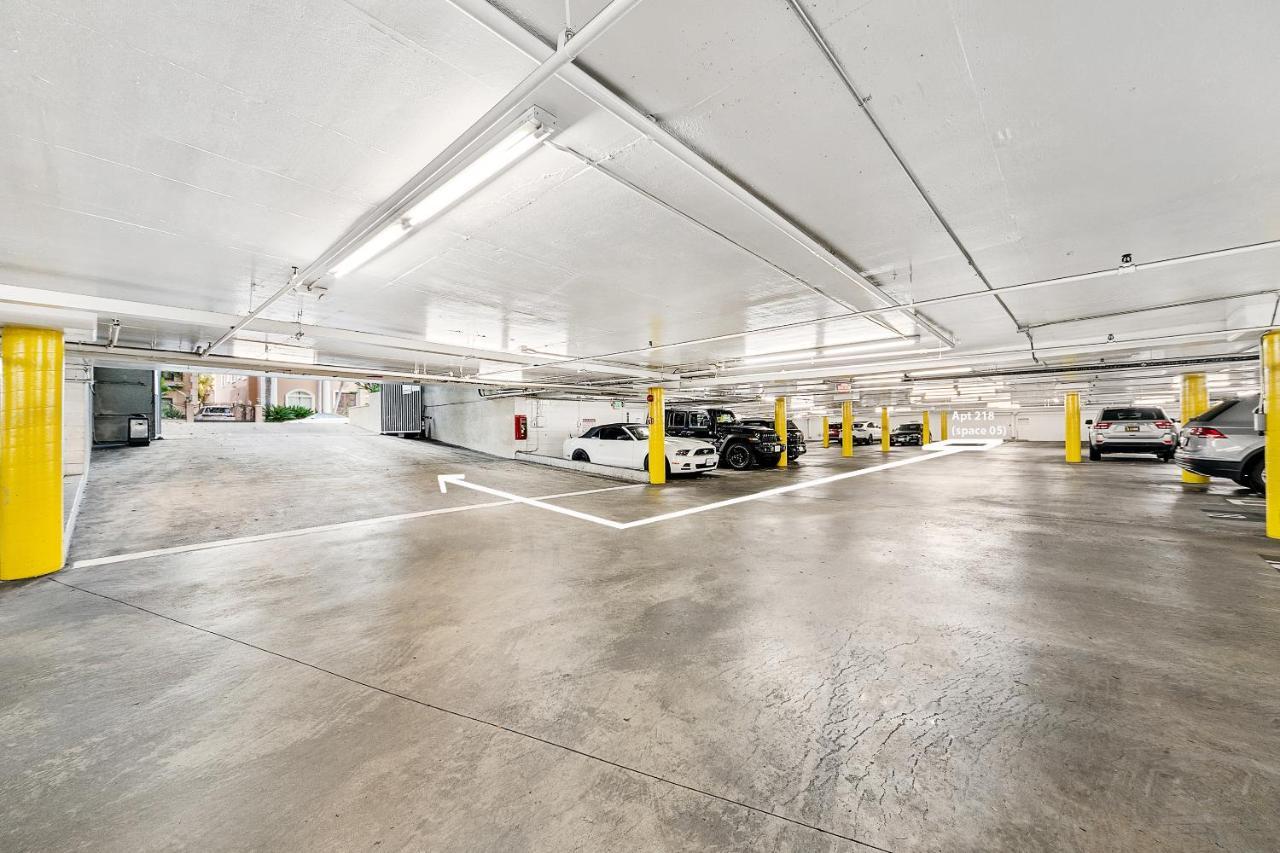 Beverly Hills Gem 1 Bedroom Apt With Parking 218 Los Ángeles Exterior foto
