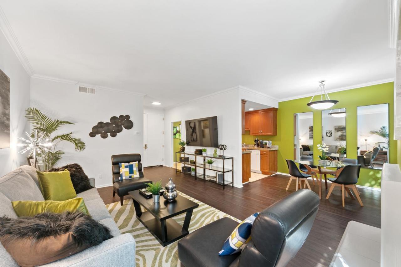 Beverly Hills Gem 1 Bedroom Apt With Parking 218 Los Ángeles Exterior foto