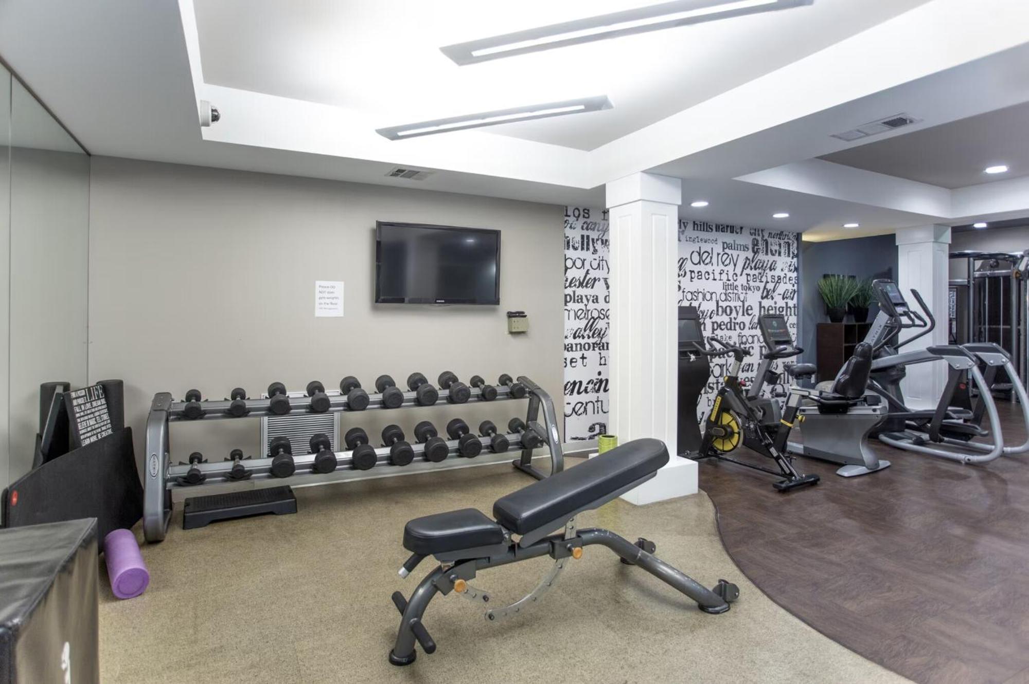 Beverly Hills Gem 1 Bedroom Apt With Parking 218 Los Ángeles Exterior foto